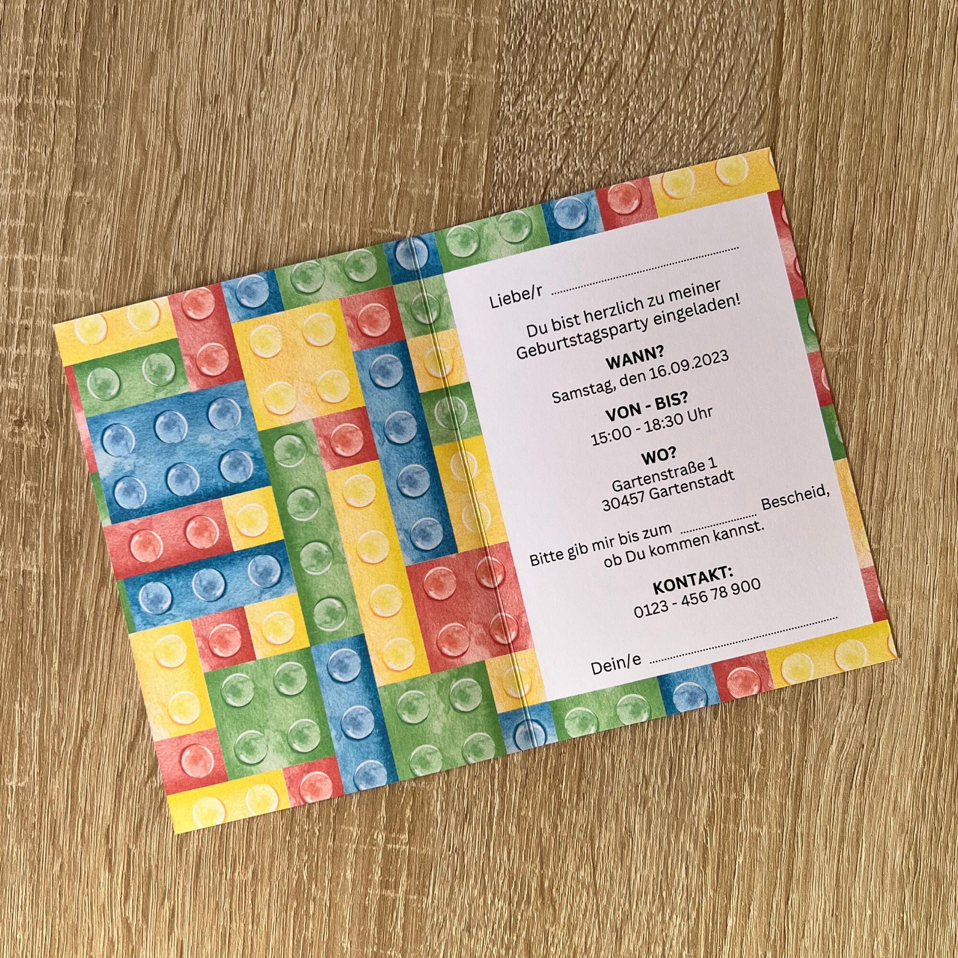 Einladungskarte als Klappkarte personalisiert für Kindergeburtstag | Motiv Bausteine - MundS Design Shop