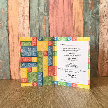 Einladungskarte als Klappkarte personalisiert für Kindergeburtstag | Motiv Bausteine - MundS Design Shop
